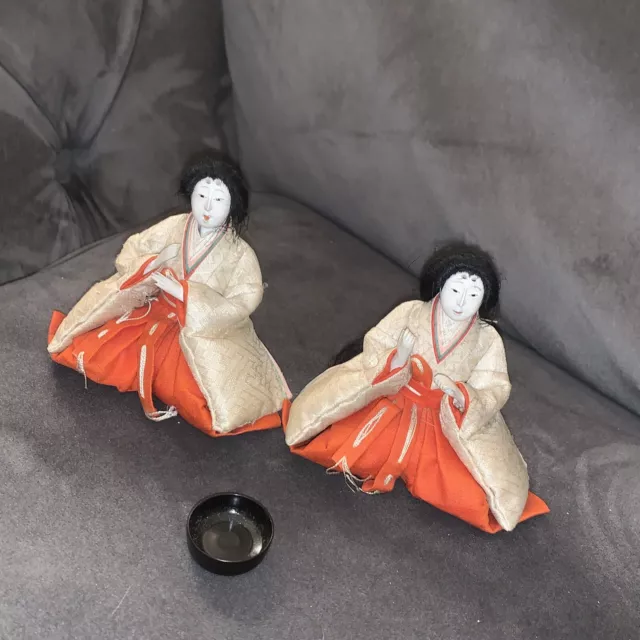 Unusual VINTAGE ORIENTAL Seated White Faced CHINESE FIGURES IN TRADITIONAL DRESS