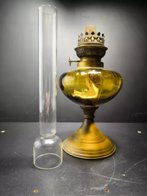 🔥 ANCIENNE GRANDE Lampe à Pétrole VINTAGE Réservoir Verre Ambré Mèche 🔥