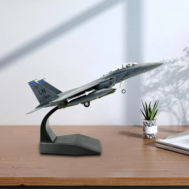 1/100 F15E Fighter Diecast Model Airplane with Base for TV Cabinet Home 1/100 F15E Fighter Diecast Model Airplane with Base for TV Cabinet Home