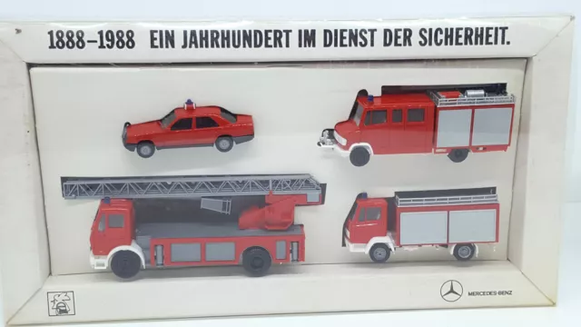 Feuerwehr Set EIN JAHRHUNDERT IM DIENST DER SICHERHEIT Mercedes Benz Herpa