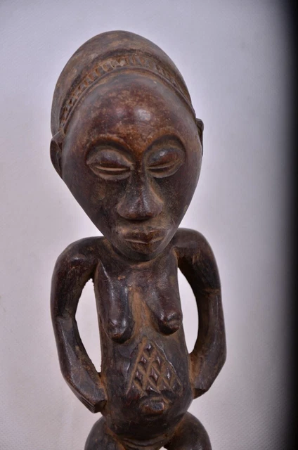 African tribal art, Luba statue from democratic republic of Congo. 3
