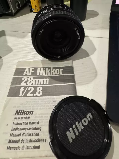 Nikon AF Nikkor 28mm f/2.8