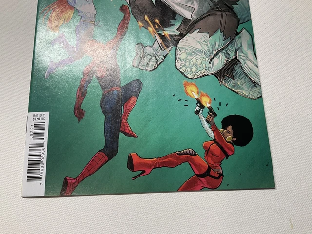 the AMAZING SPIDER-MAN 92B LGY893 Variant MAY 2022 Pichelli MCU Marvel Comic 5
