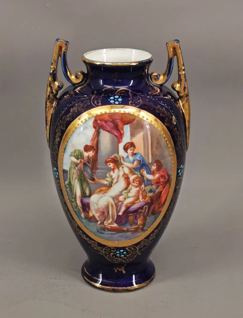 99840925 Jarrón Escena Watteau Amphorenform Cobalto Teils Pintado a Mano H20cm