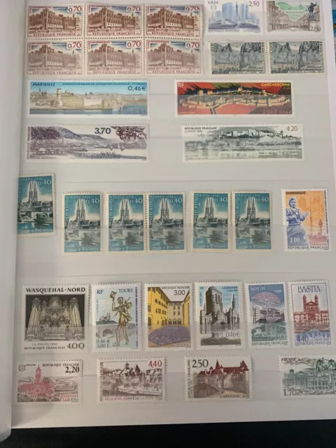 France, collection de timbres neufs dans un classeur VILLES/BICENTENAIRE