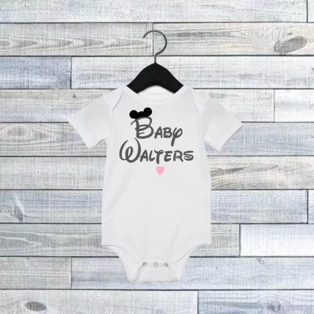 Personalisierte Disney inspirierte Baby Grow Weste für Jungen & Mädchen Baby Dusche Geschenk