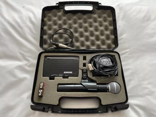 Shure SM58 radio mic. 'The SM58 Vocal Artist'. VHF 174.5 MHz. Carry case. Boxed