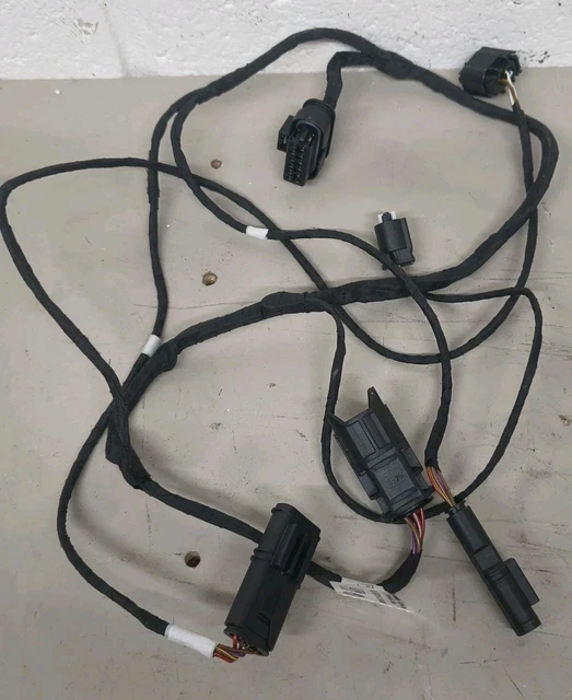 BMW R1300GS WIRING Loom For Additional Spot Driving Lights 61128104404 bmw-r1300gs-wiring-loom-for-additional-spot-driving-lights-61128104404