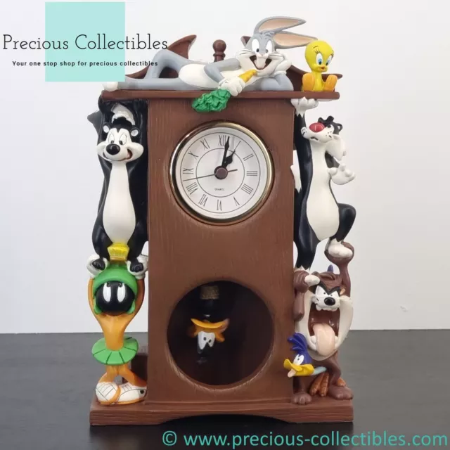 Extremely rare! Looney Tunes Granfather Clock. Warner Bros Studio Store.