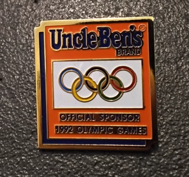 Lot De 2 Pins Sportifs – Jeux Olympiques D’Albertville 92 – Sponsor TMG Nettoyage