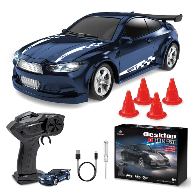 Mini Voiture Télécommandée Drift 1:64 – 4WD, LED, Vitesse 15 Km/h, Télécommande 2,4 GHz – Dès 6 Ans – Cadeau (blanche)