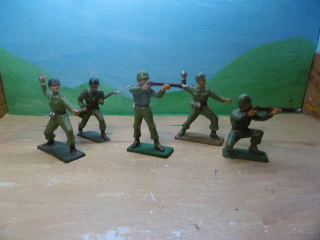 Lot De 3 Soldats Russes Starlux - Armée étrangère, Seconde Guerre Mondiale, 1:32