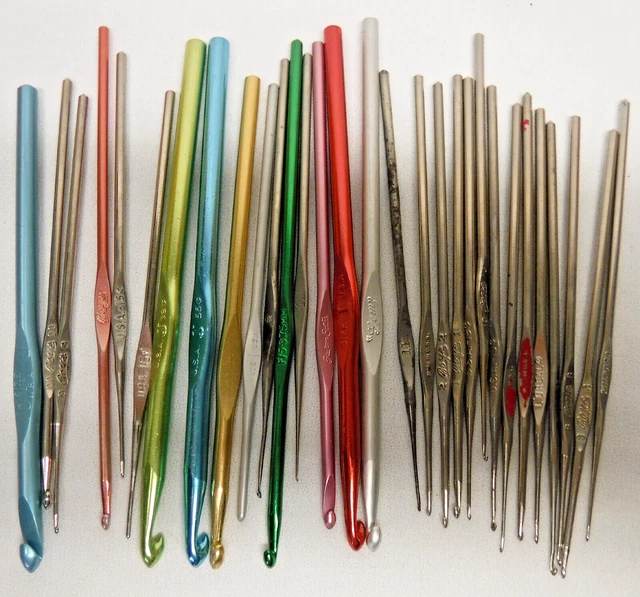 Lot of 30 vintage Crochet Hook Set aluminum & steel assorted sizes & brands Lot of 30 vintage Crochet Hook Set aluminum & steel assorted sizes & brands