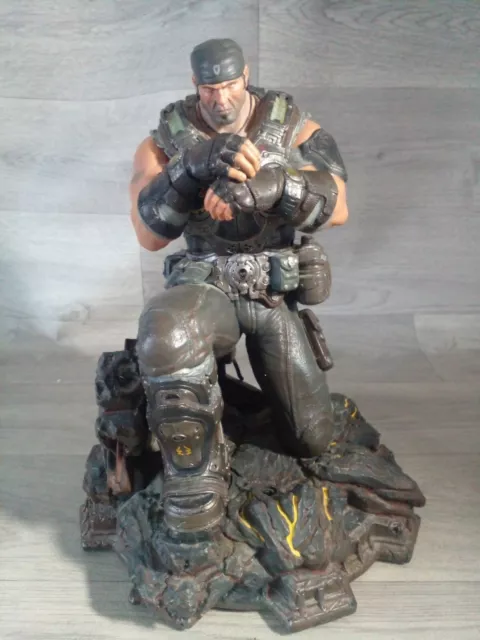 Gears of War 3 Epic Edition Marcus Fenix 12" Figure Statue no game