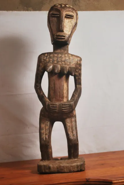 African Tribal Art,Beautiful kumu statue  from democratic republic of Congo/done