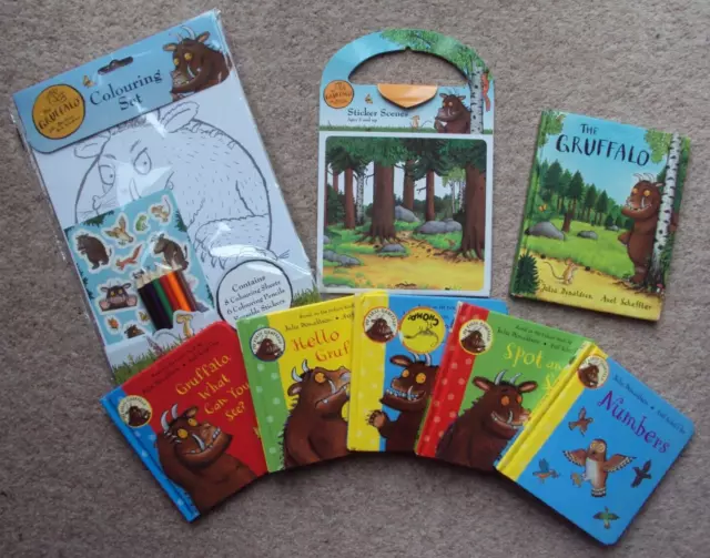 Julia Donaldson The Gruffalo Book Bundle x 6 Plus Sticker Scenes & Colouring Set