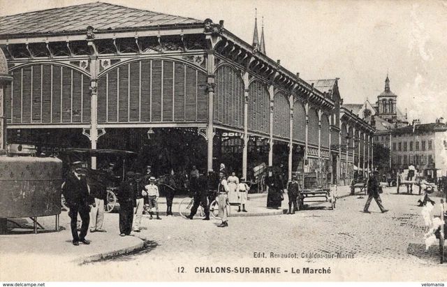 4856 cpa Chalons sur Marne - le Marché