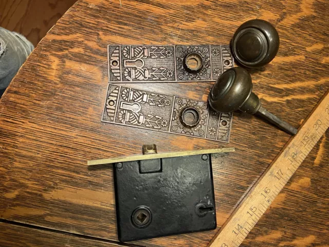 Nice Antique Victorian Decorative Eastlake Mortise Door Lock Set