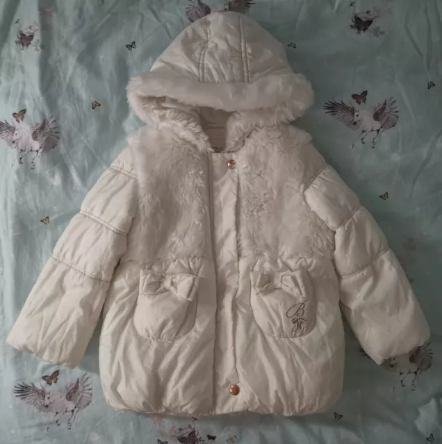 Ted Baker Girl's Oil Painting faux fur details white winter coat size 3-4 years