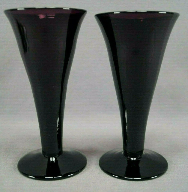 Pair of Early 19th Century British Hand Blown Amethyst Ale Flute Glasses 1800-20