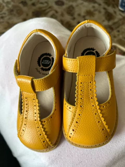 LIVIE & LUCA Shoes Opry Yellow Youth Size 9