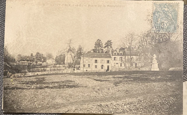 CPA-(95) SAINT-PRIX-Place de la Republique.