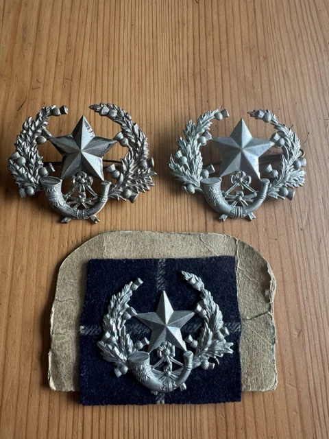 ww2-british-scottish-rifles-the-cameronians-3-x-cap-badges-1-solid-2