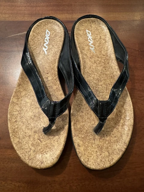 Dkny cork flip deals flops