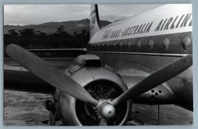 Taa Trans-Australia Airlines Douglas Dc-4 Vintage Photo