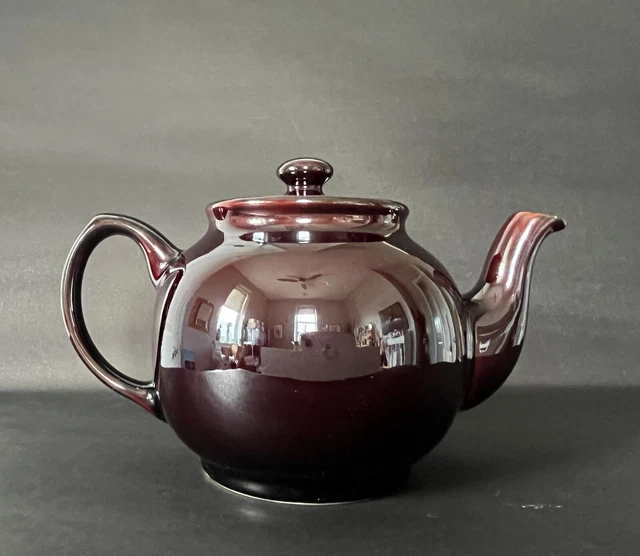 Large 40 oz. Vintage PSI Treacle Glaze Brown Betty Teapot Mirror glaze 2