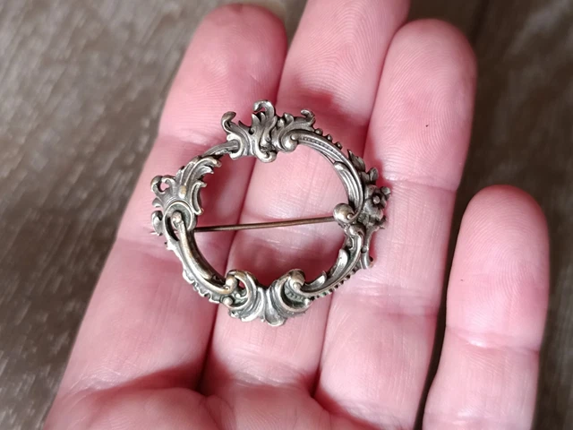 Broche Ancienne En Argent Du XIXème Siècle | Diamètre 3 Cm | Vintage Bon état | Sans Marque