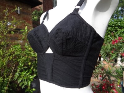 VINTAGE nero in pizzo frontale con Ferretto Elasticizzato Canottiera Top Taglia 34B/C Busto 