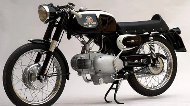 USO MANUTENZIONE E RICAMBI CON ESPLOSI MOTOBI 200 SPRITE EPOCA ITA PDF 67 pag