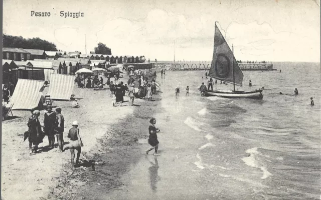 Pesaro Spiaggia -  Animata - Cartolina viaggiata in busta fine anni '40 Tartana