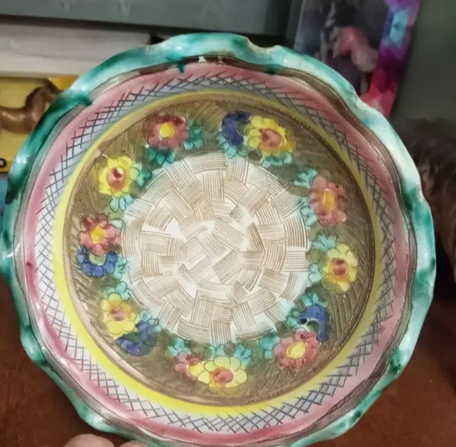 Vintage Italy Majolica Bowl or dish Basket Weave Floral Italian 10" x 2" deep