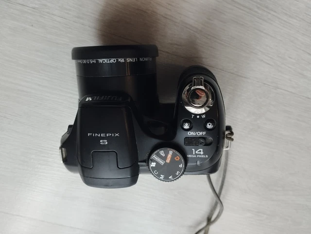 fujifilm finepix 2