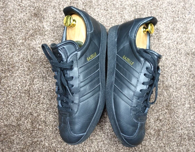 Black leather 2025 gazelles size 7