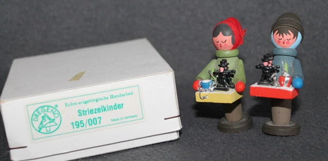 DDR - 2 kleine DREGENO Erzgebirge Holz Figuren - Striezelkinder
