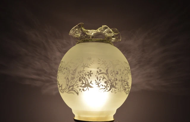 Vintage Victorian 8" Acid Etched Frosted Glass Lamp Shade Ruffle 4" Fitter Wow! 18