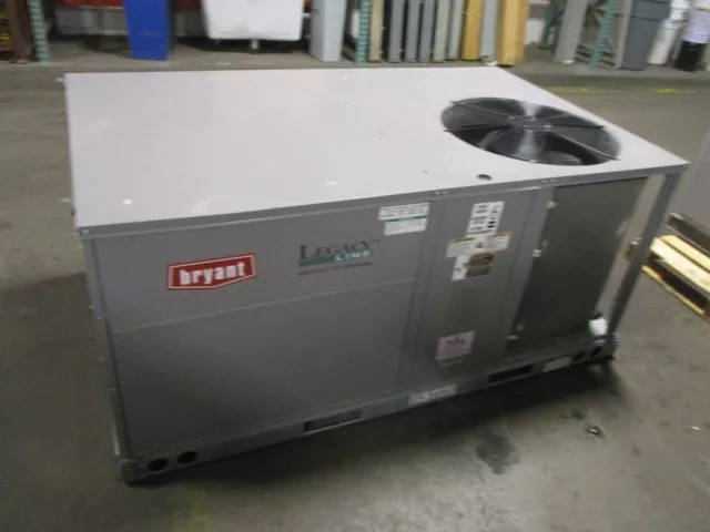 Bryant Legacy Line Rooftop Unit 582KJ04A090A2A0AAA 3-Ton 208/230V 1Ph 60Hz Used
