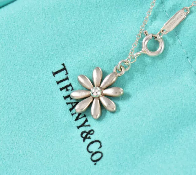 Tiffany & Co Brushed Silver Daisy Flower Pendant Necklace in Pouch Rare Matte