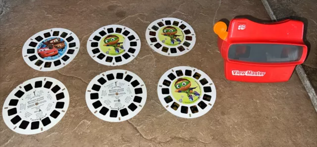 Vintage 1980s Red Viewmaster 3D View-Master Viewer With Reels