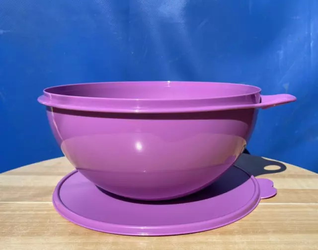 new tupperware tupperware thatsa mixing bowl 32 cup mulberry