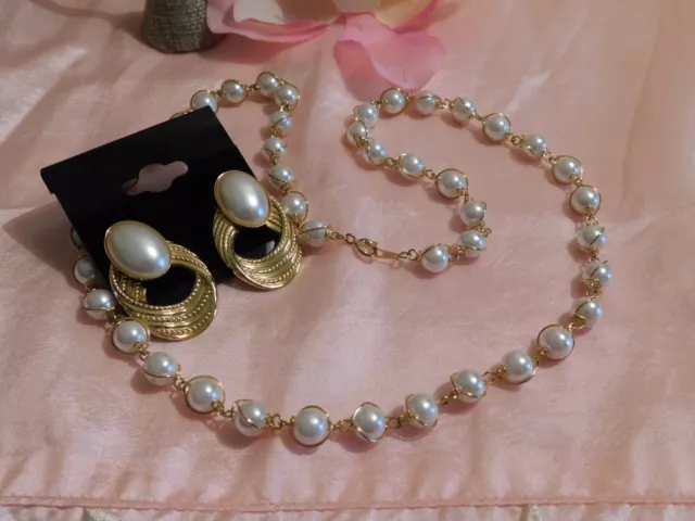 Vintage Faux Pearl Beaded Gold Chain Necklace and Earrings Set