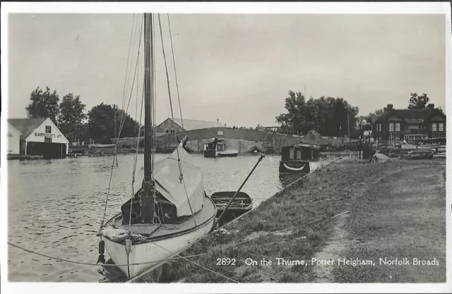 POTTER HEIGHAM (Norfolk) : On the Thurne,Potter Heigham,Norfolk Broads-RP-COATES