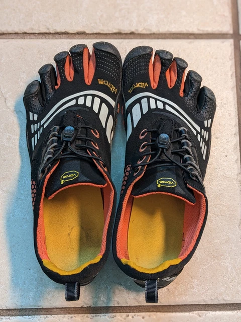 Womens Vibram Fivefingers Shoes W3783 Komodosport Black / Coral Vibram Size 40
