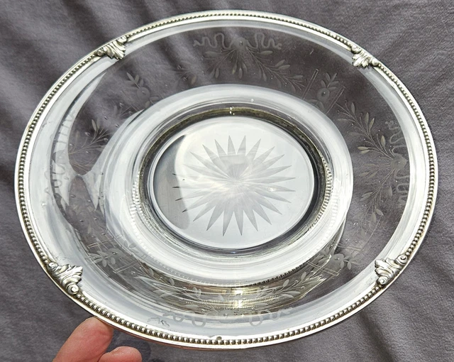 Petite Coupe En Cristal Monture Argent – Avec Saupoudreuse, Pour Caviar