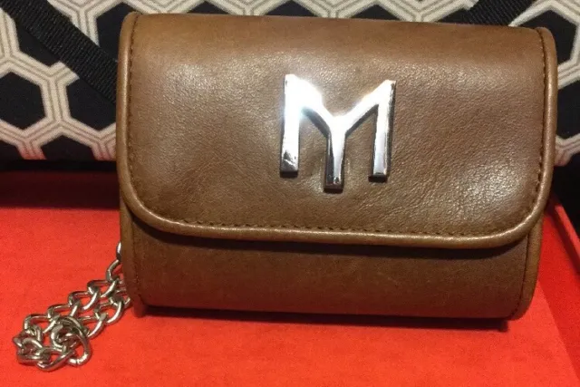 A Very Cute Brown Leather Samantha Thavasa Wristlet Clutch Wallet