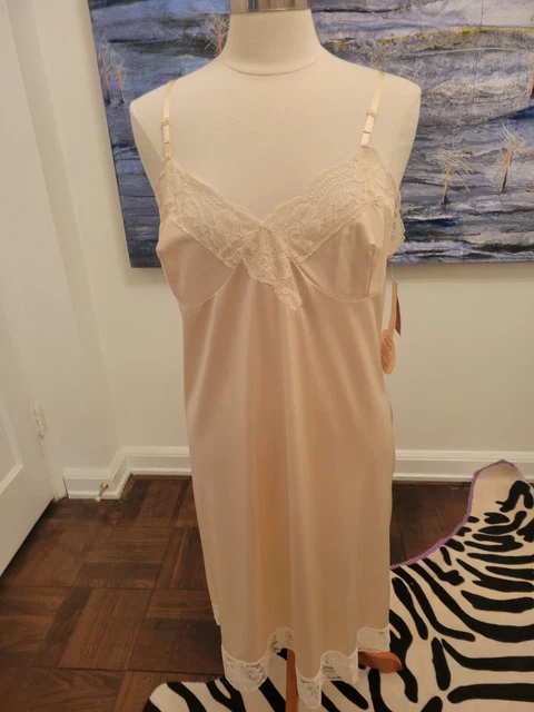 NOS Vintage Kayser Nylon Full Slip Size 42