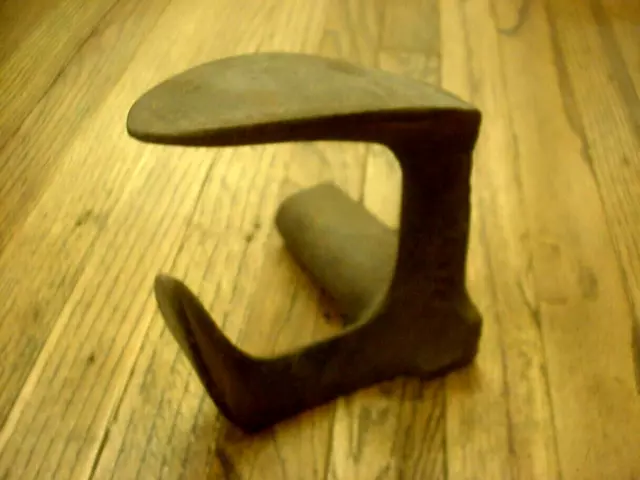 Antique Cast Iron Shoe Last Metal Cobblers Anvil